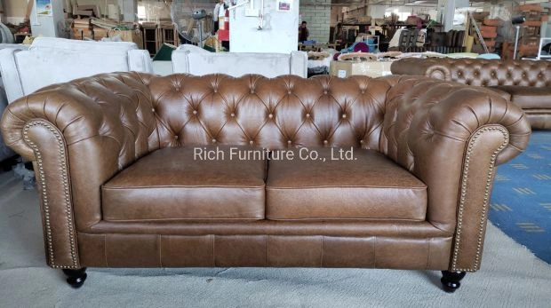 Living Room Brown Classic Leisure Chesterfield Sofa Couch with Leather PU Wood Legs Copper Nails Loveseat Hotel Office Event